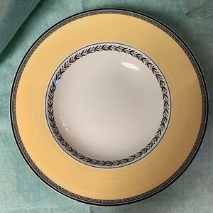 Villeroy & Boch Audun Fleur Rimmed Soup Bowl